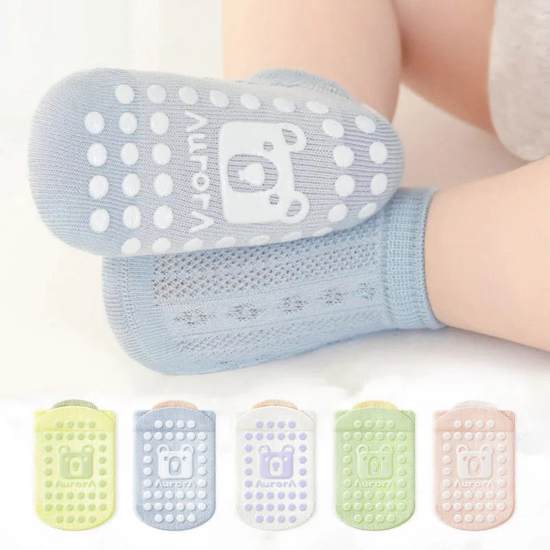 5 Pairs Kids Non-Slip Socks Cute Cartoon Bear Pattern Children (0-5Y)